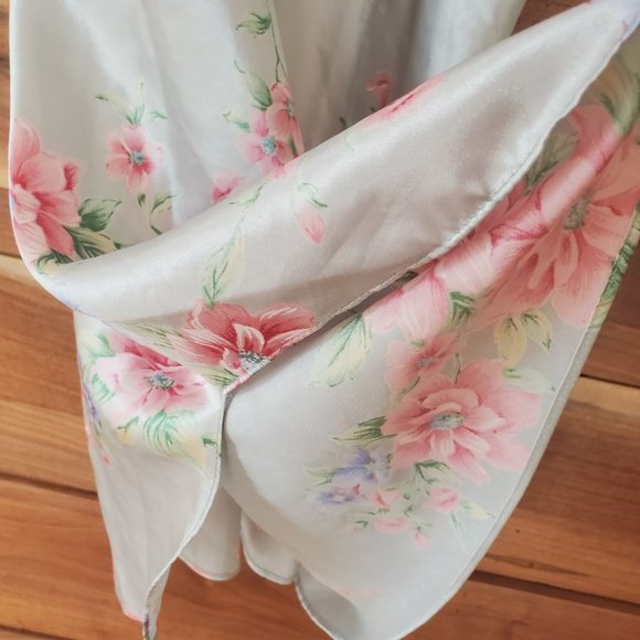 Dentelle Light Blue Floral Short Nightgown with Sheer Shoulder Straps and Lace L - Picture 4 of 9